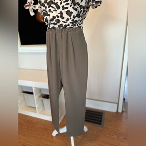 Oak + Fort Elastic Waist Pleated Front Ankle Length Pants Size XS